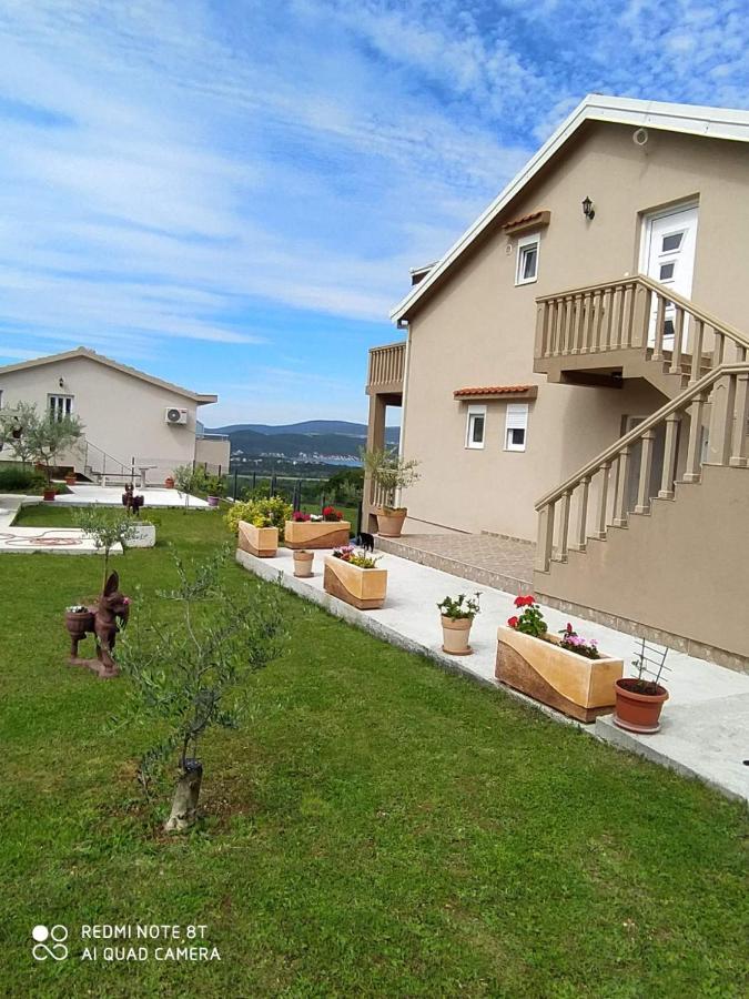 Apartmani Popovic V&A Tivat Bagian luar foto