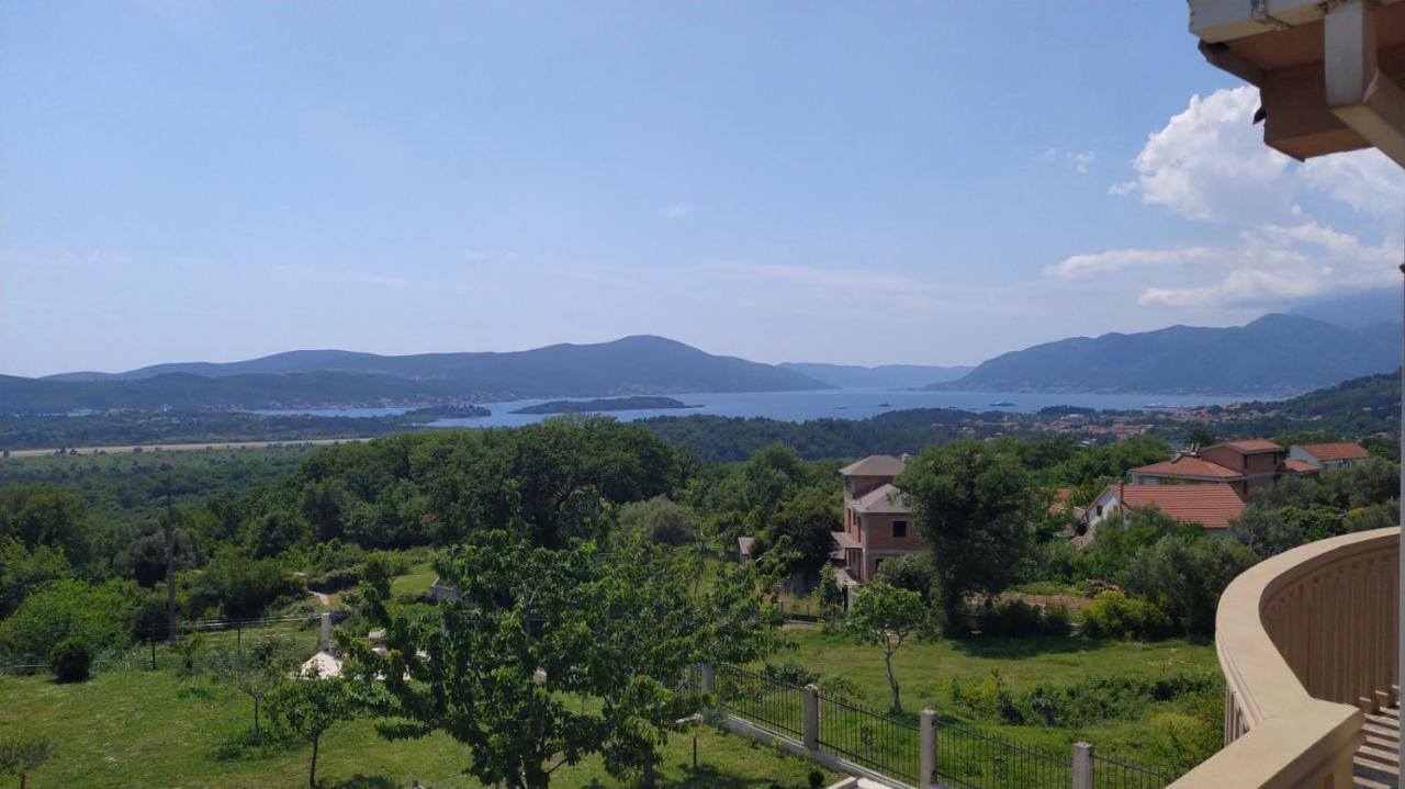 Apartmani Popovic V&A Tivat Bagian luar foto